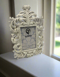 white picture frame